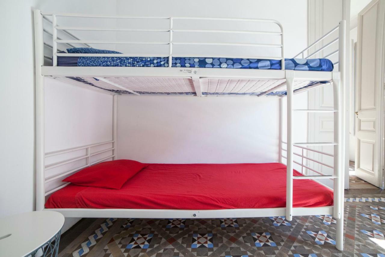 B21-Apartamento Modernista Para Grupos Barcelona Buitenkant foto